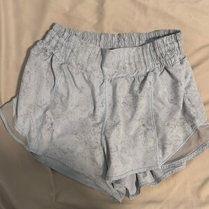 Lululemon hotty hot high rise 2.5 inch shorts Gravel Dust Pastel Blue Multi/Past
